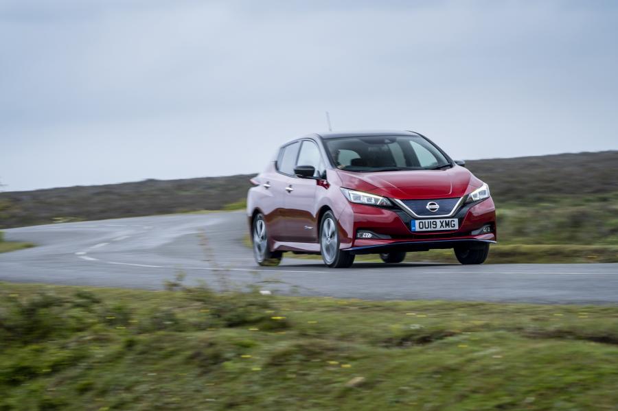  Nissan Leaf e+ 2019 года  (UK) (фото 12 из 19)